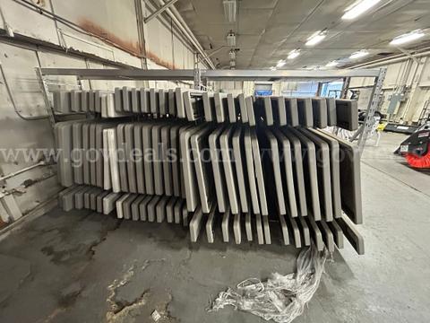 28 Folding Plastic Picnic Tables