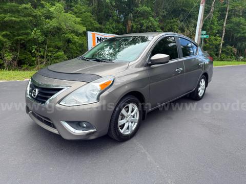 2016 Nissan Versa 1.6 SV Sedan