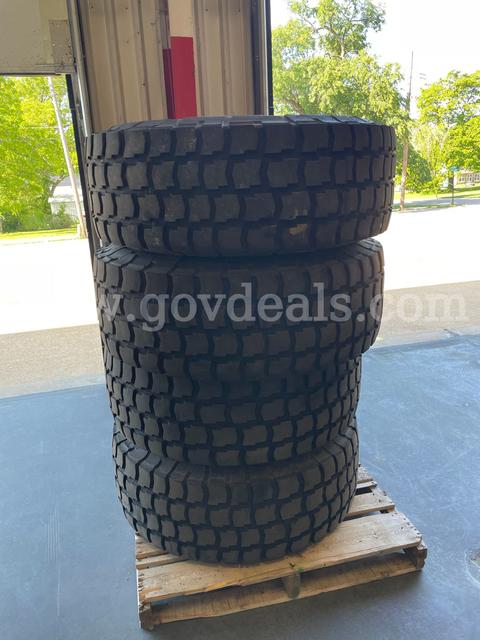 5 Goodyear Tires G275 MSA Load Range F 335 x 80 R 20