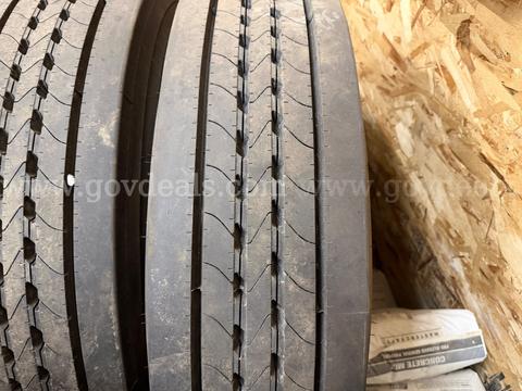 6 11R22.5 RSA Fuel max goodyear tires