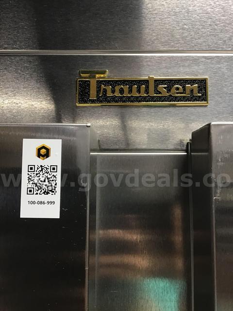 Traulsen Heated Cabinet, Roll-Thru