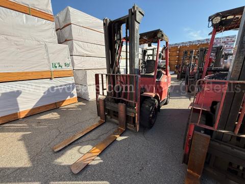 2005 Hyster HM90XMS Pneumatic Tire Forklift-Inoperable