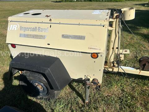 2002 Ingersoll-Rand/Doosan Light Tower Diesel Generator