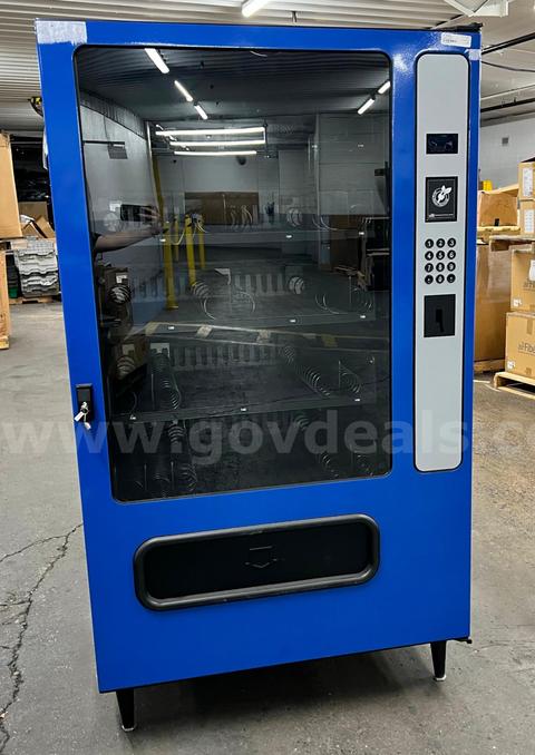 Wittern 3535 Vending Machine β Power On Tested, Motors Work, Includes Keys β No Card Reader β AS-IS