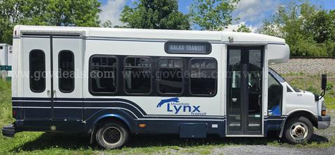 2014 Chevy 4500 17 passenger bus