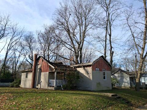 Tax Lien Certificate Sale - 301 W Pine St, Knightstown, IN 46148