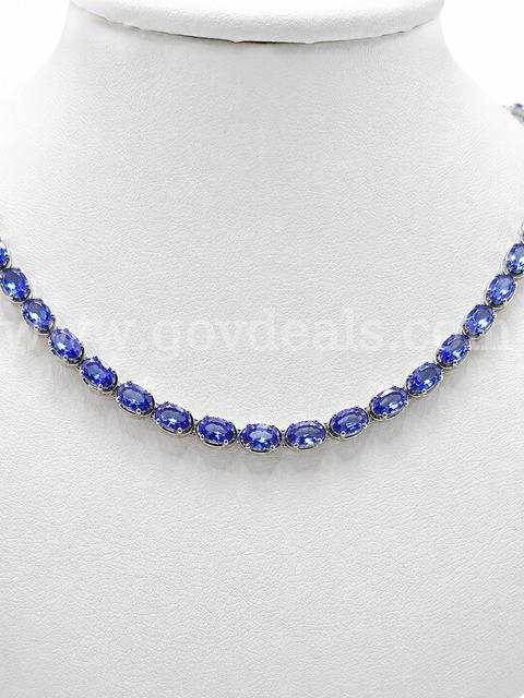 Gorgeous Ladies Sterling Silver 10 CT Tanzanite Ladies Necklace Approx 53 Stones Appraised Value $3750