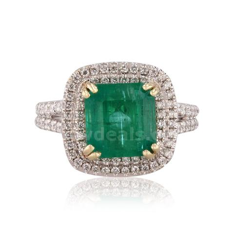 EMERALD and DIAMOND RING