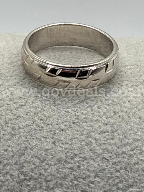 Rhodium Clad (Silver)  Mens Size 12 Band.