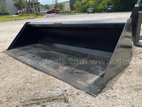 NEW 78IN BUCKET ATTACHMENT FOR UNIVERSAL SKID STEER