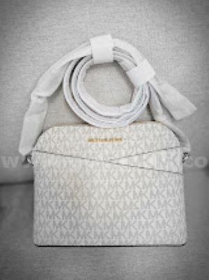 Michael Kors Brand New Ladies Purse Never Used Tag Price $258.00