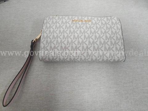 Michael Kors Ladies Wallet Brand New Never Used Tag Price $178.00