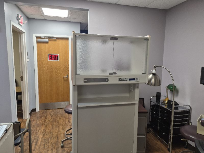 DENTAL ASSISTANT CABINET CENTRAL MODULE - photo 1