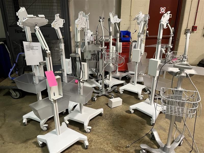 Mobile equipment stands - photo 1
