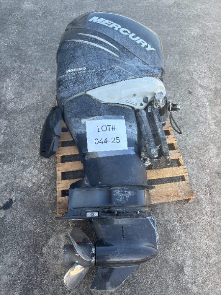 Outboard Motor - photo 1