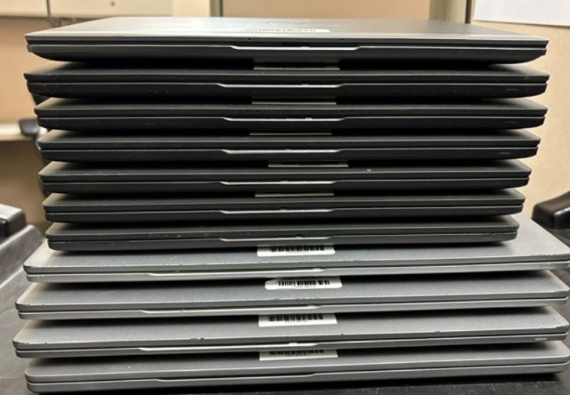 11 Dell Laptops - photo 1