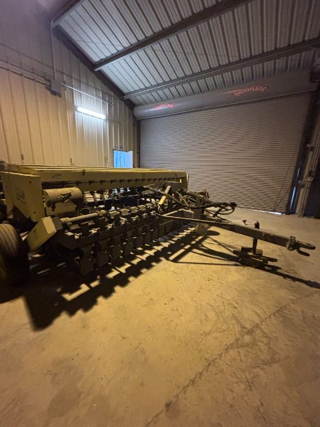 2000 Truax FLXII818 Seed Drill - photo 1