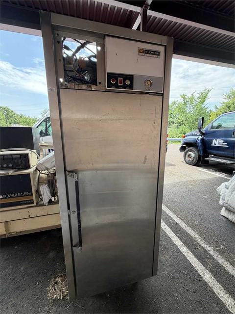 Victory Refrigerator - Free Standing AS IS not sure if it works