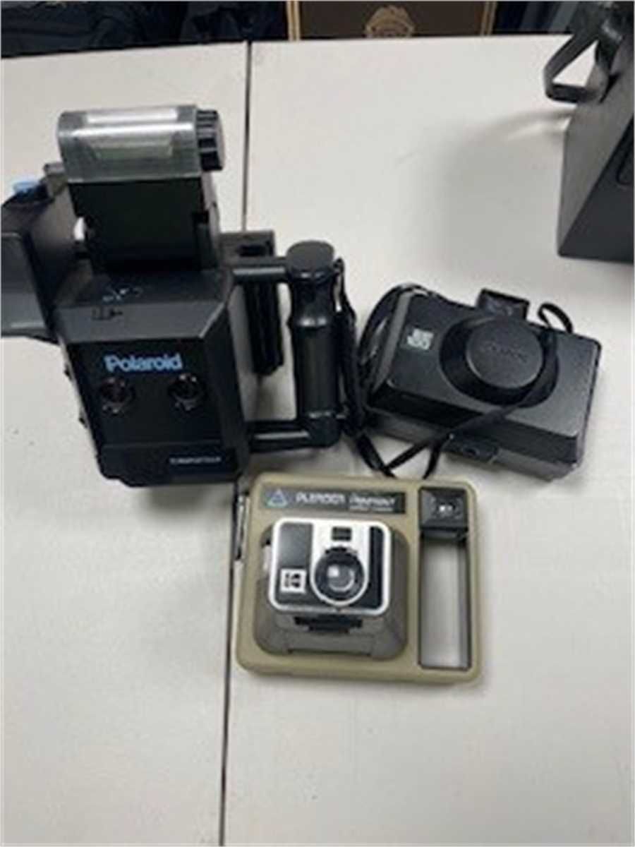Cameras Lot 3 - photo 1