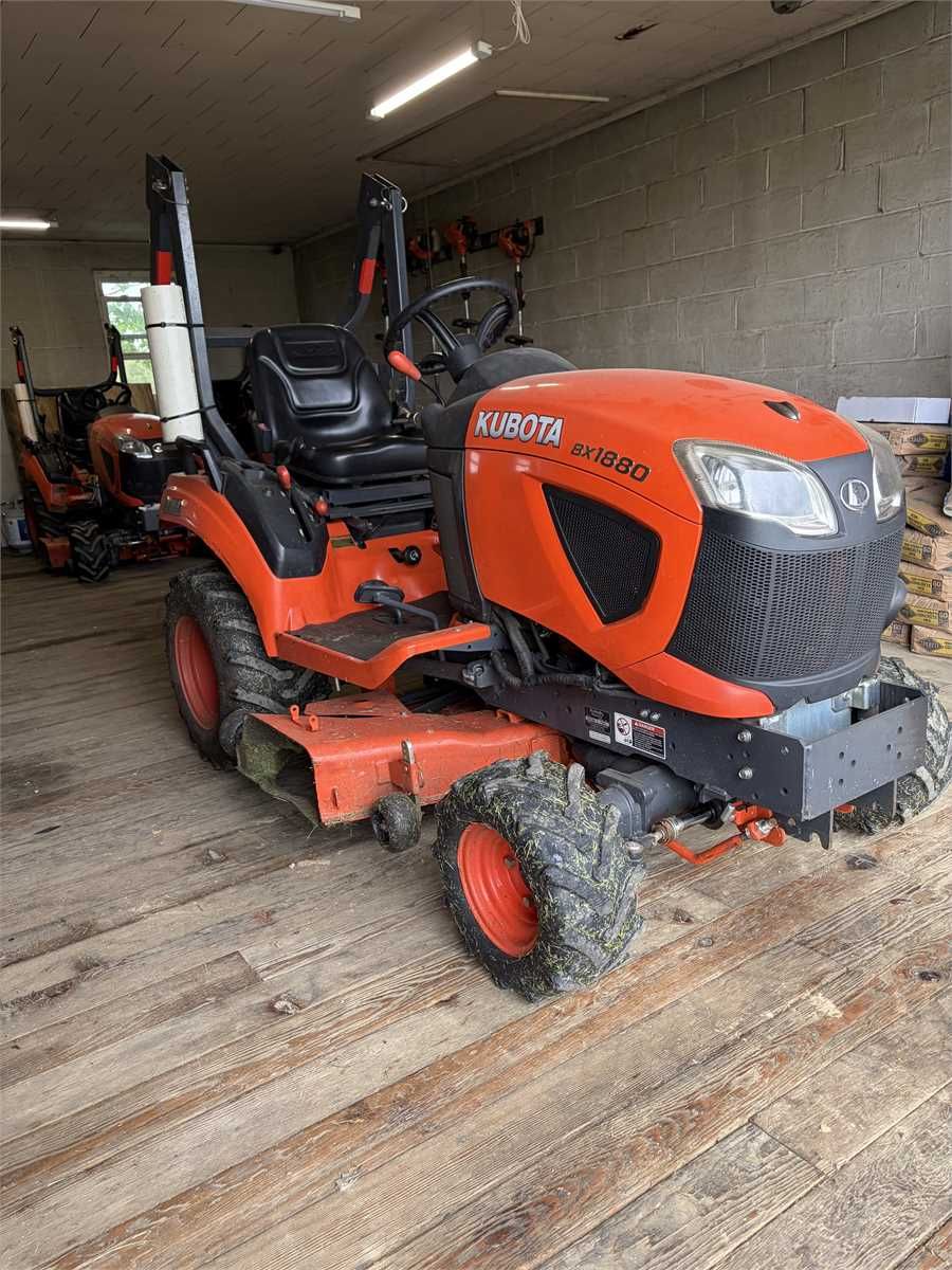 Kubota XL1880 4WD - photo 1