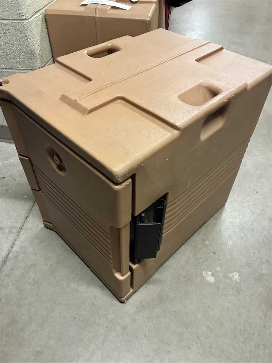 TWO CAMBRO TRAY TRANSPORTERS - photo 1