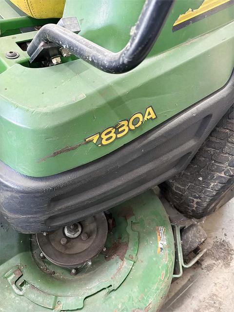 John Deere Zero-Turn Mower