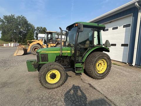 2001 John Deere 5520
