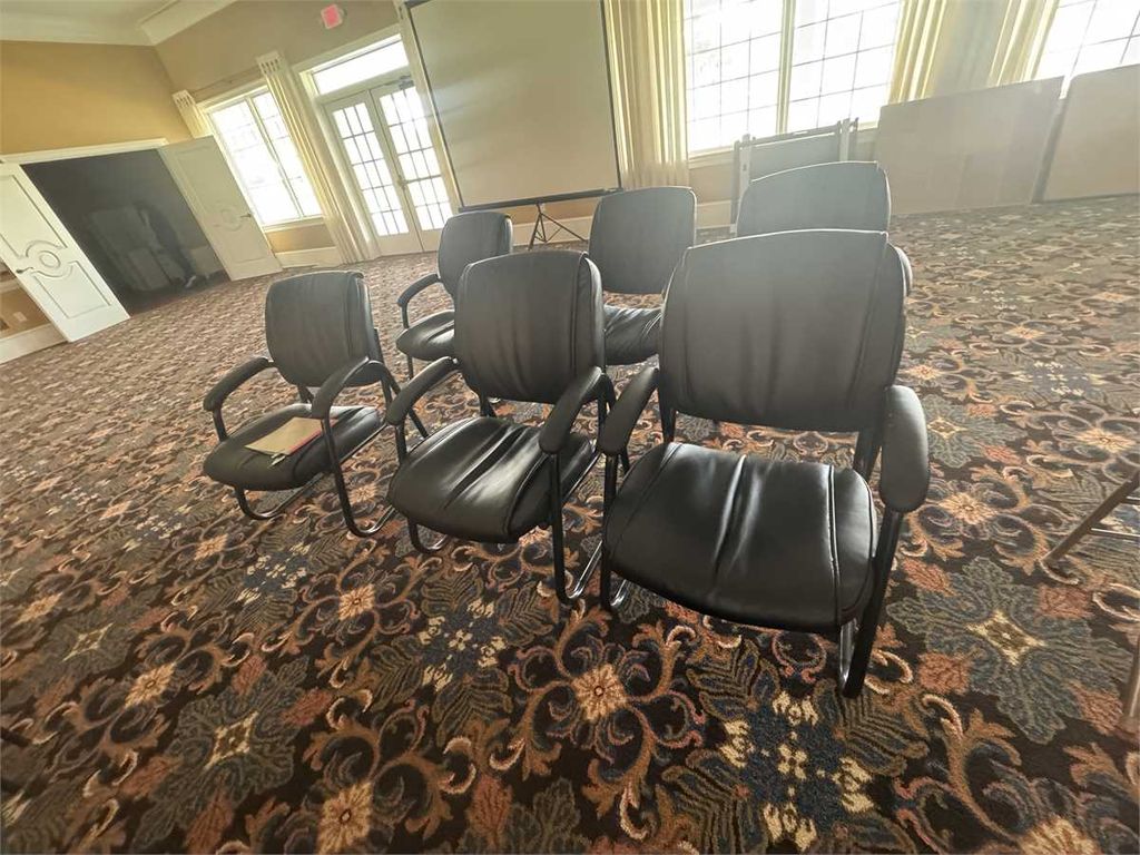Office chairs - photo 1