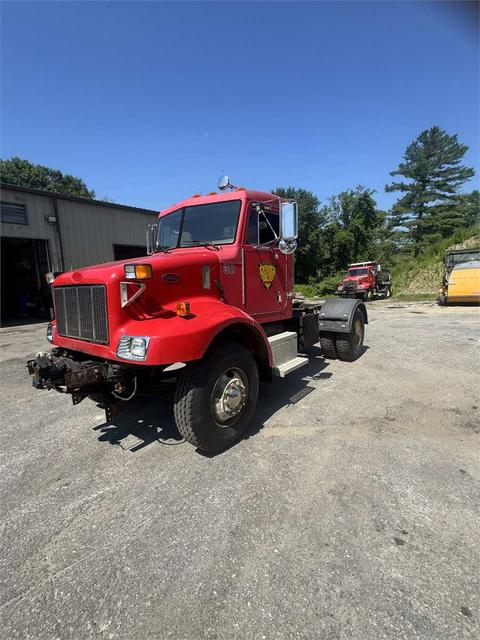 2003 Peterbilt 330