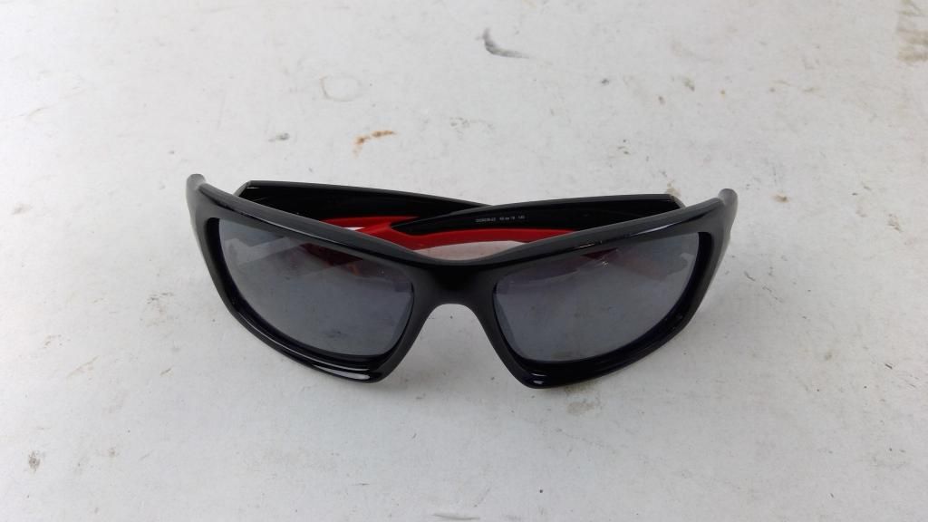 Oakley Mens Sunglasses - photo 1