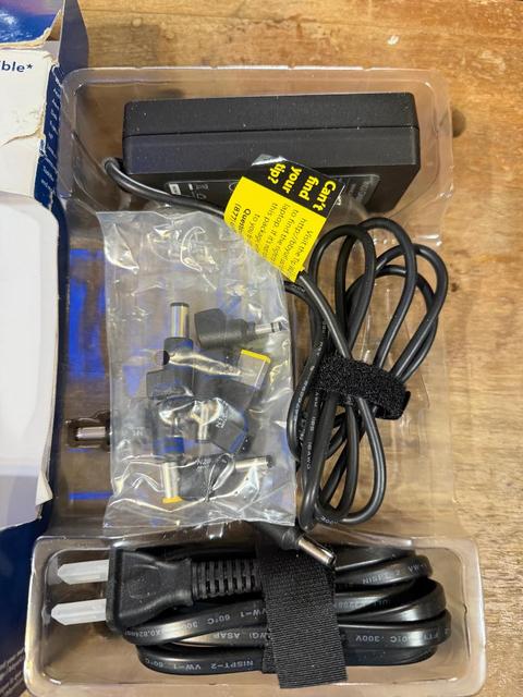 65 amp Computer power supply with various plug ins