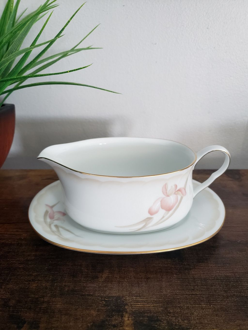 VTG Noritake Ireland 3360 Sonata Gravy Boat with Plate - photo 1