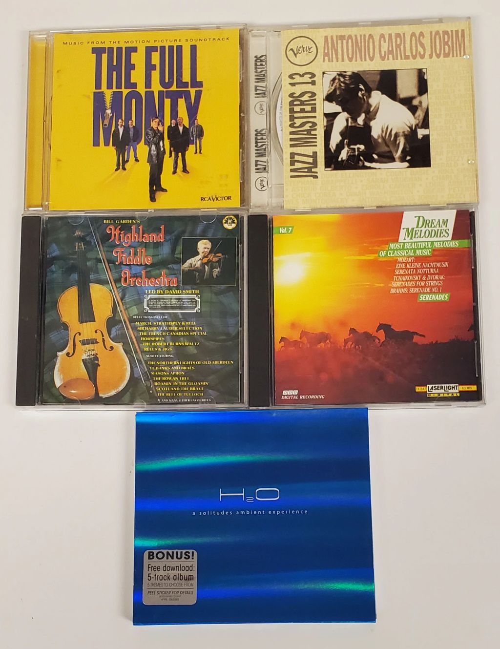 Lot of 5 VG CDs: Full Monty Soundtrack, Antonio Carlos Jobim, Highland Fiddle, Dream Melodies, H2O Solitudes - photo 1
