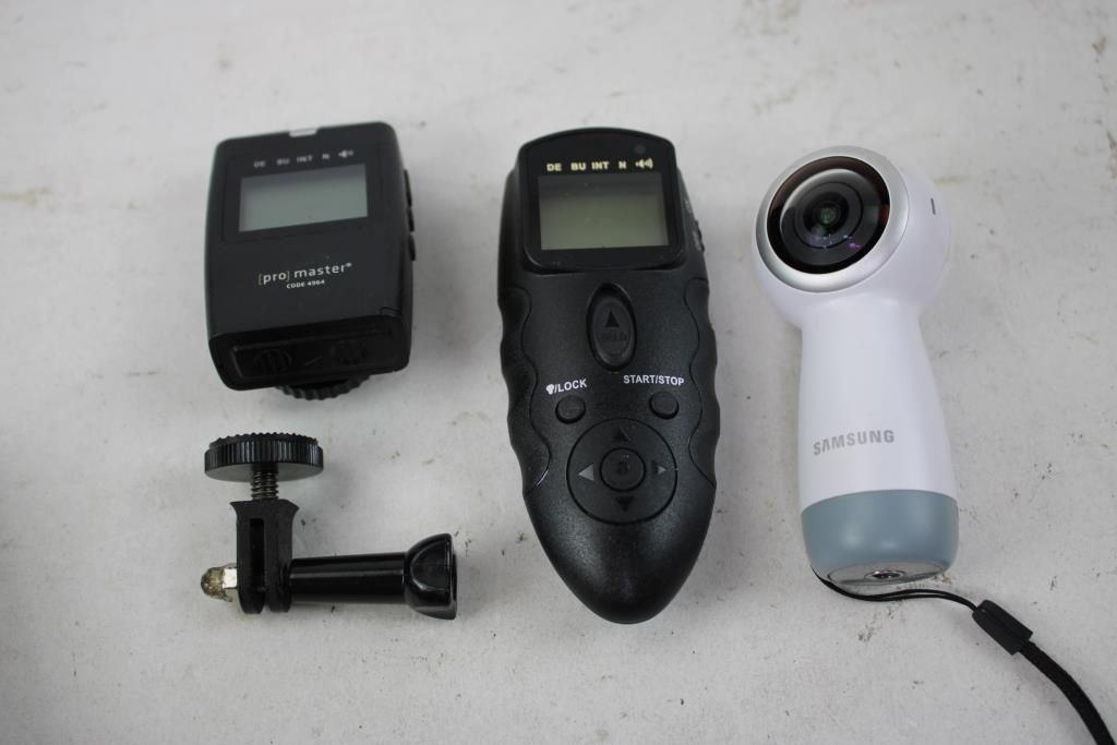 Dewalt Walkie-Talkie, ProMaster RF Timer Remote, Samsung 360 VR Camera, 3 Pieces - photo 1