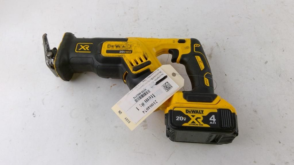 Dewalt Reciprocating Saw - photo 1