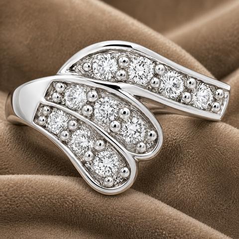 No Reserve 925 Sterling Silver 1.21 Ct Cubic Zirconia Ring 6 US Ring Size