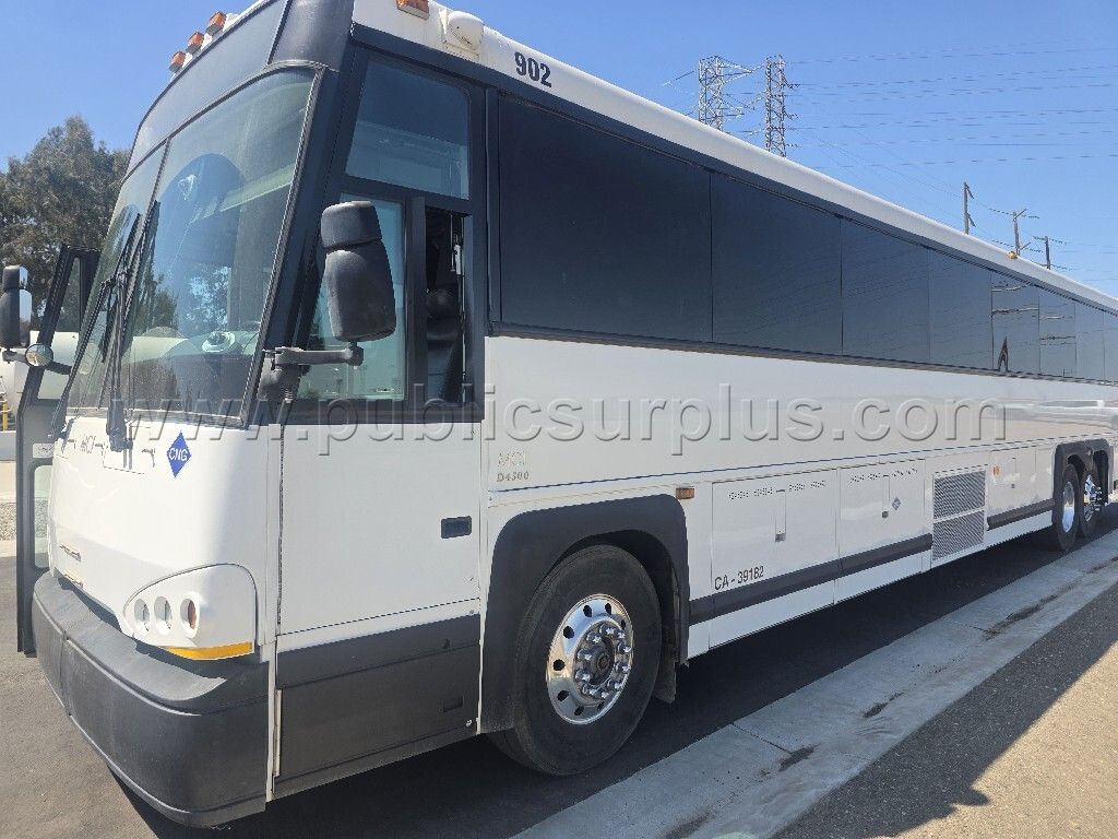 2021 MCI D4500 CNG Coach Bus - photo 1